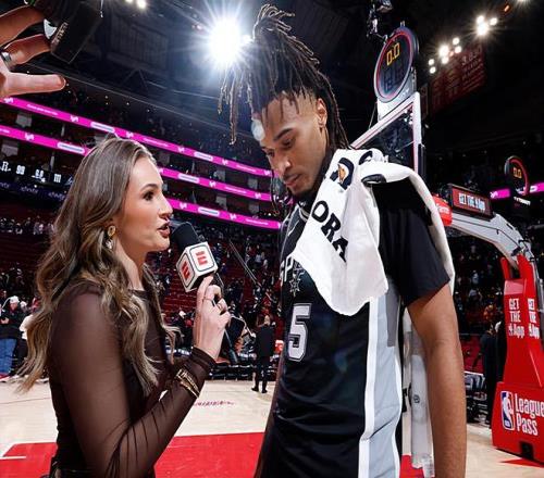 杨佳敏三局,激战不敌对,全英赛止步,万博manbetx体育平台,万博体育官网,万博体育app下载,ManBetX,SPORTS