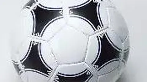 姆巴佩与蜡像同框：揭秘我的“双胞胎”兄弟